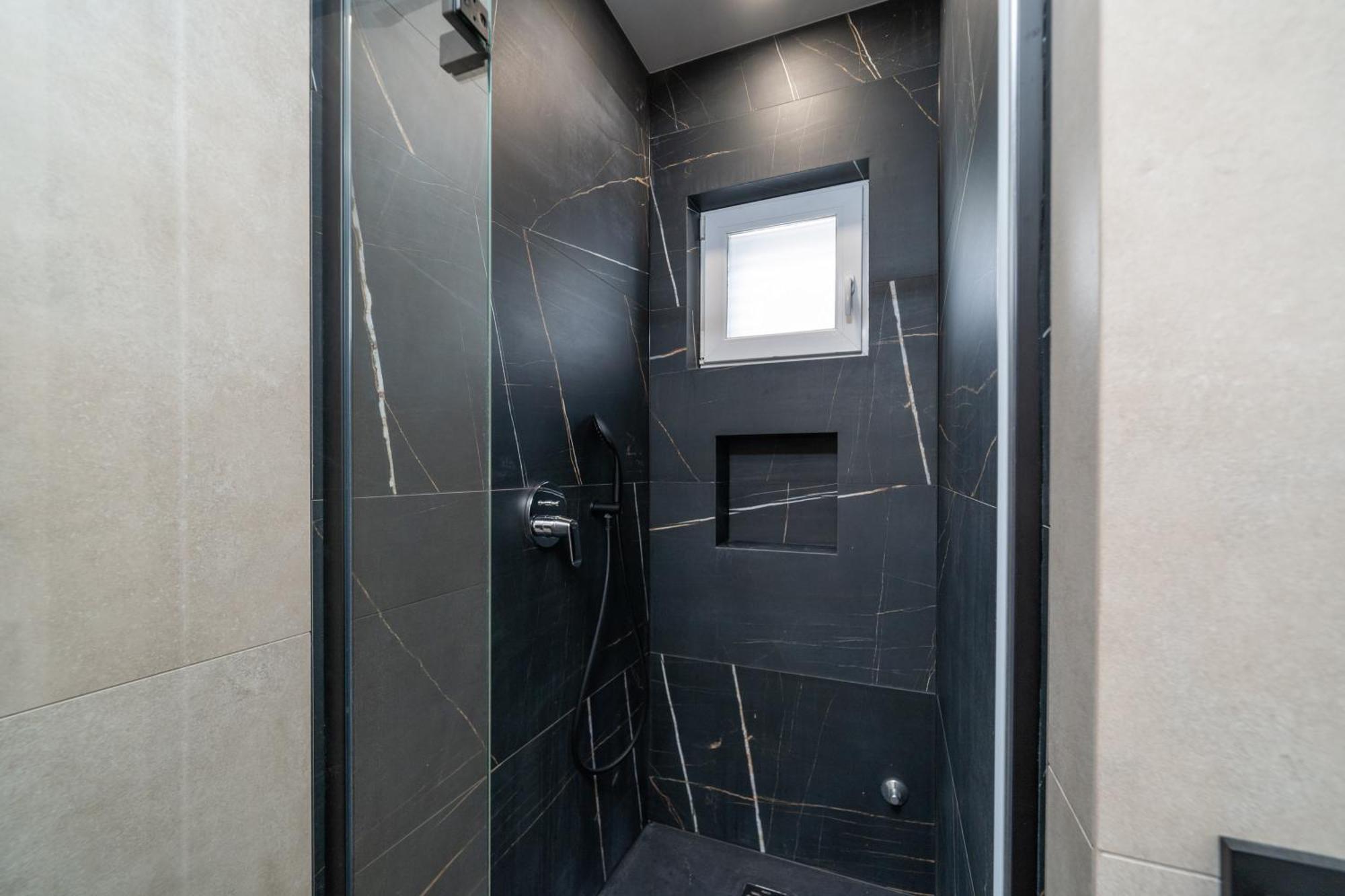 Luxury Entrata