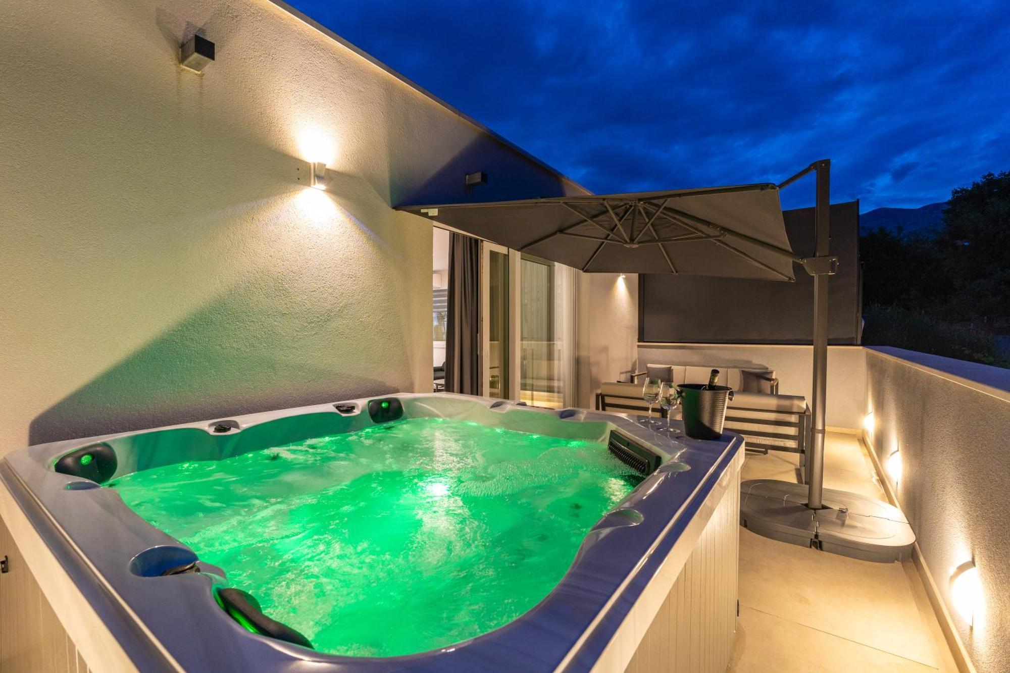Luxury Entrata Villa