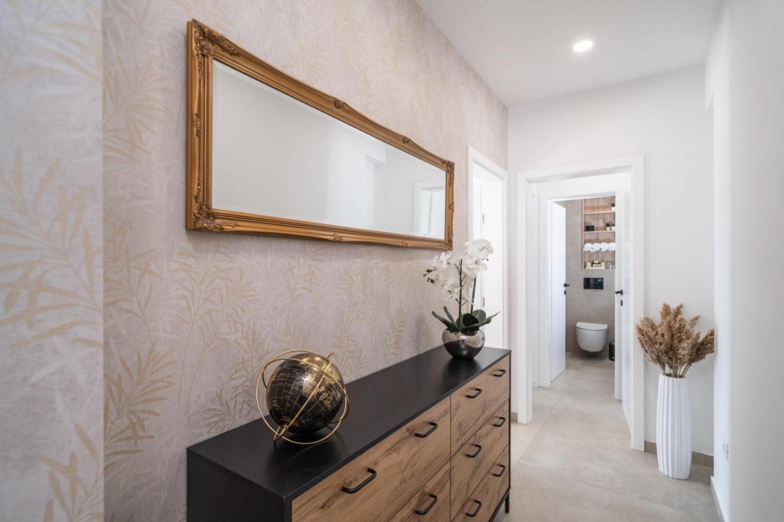 Luxury Entrata Mlini